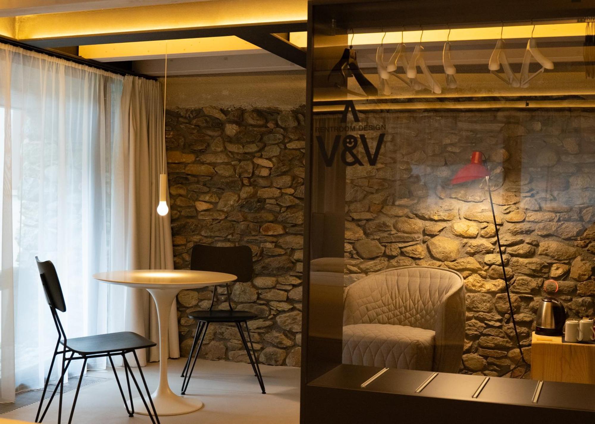 V&V Rentroom Design Gignod Exterior foto